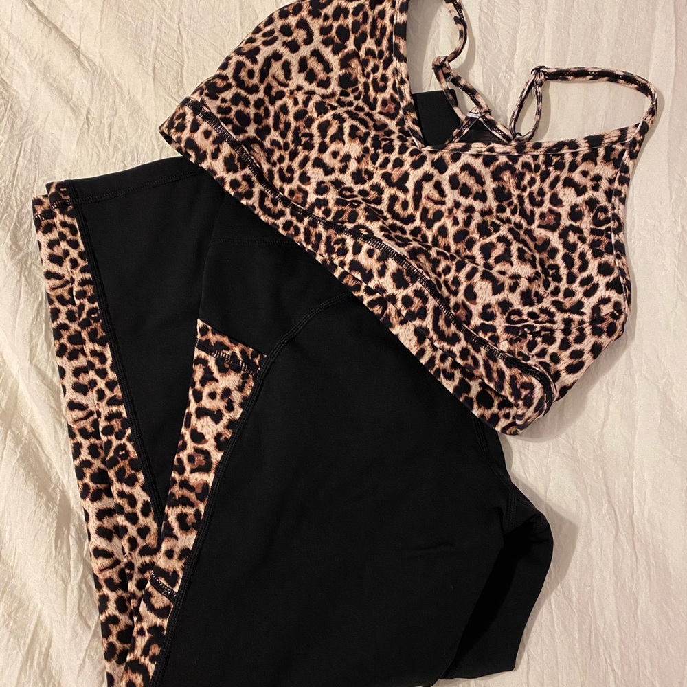 Zyia Hi-Rise Capri w/pocket, 6-8 matching bra M